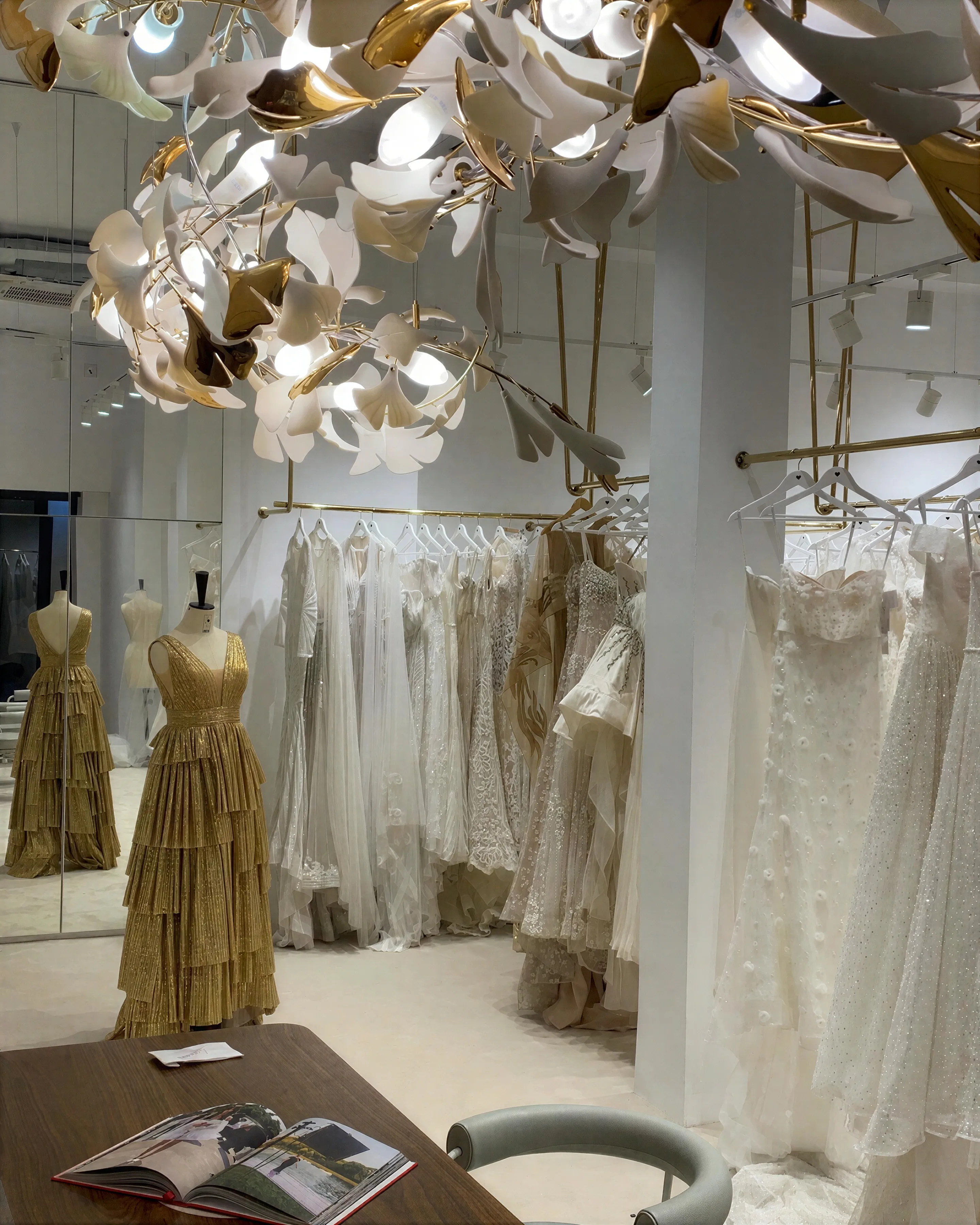 Feryel Studio — Wedding Dress — Espaces Professionnels & Commerciaux — Ligne Apollon (photo 2)